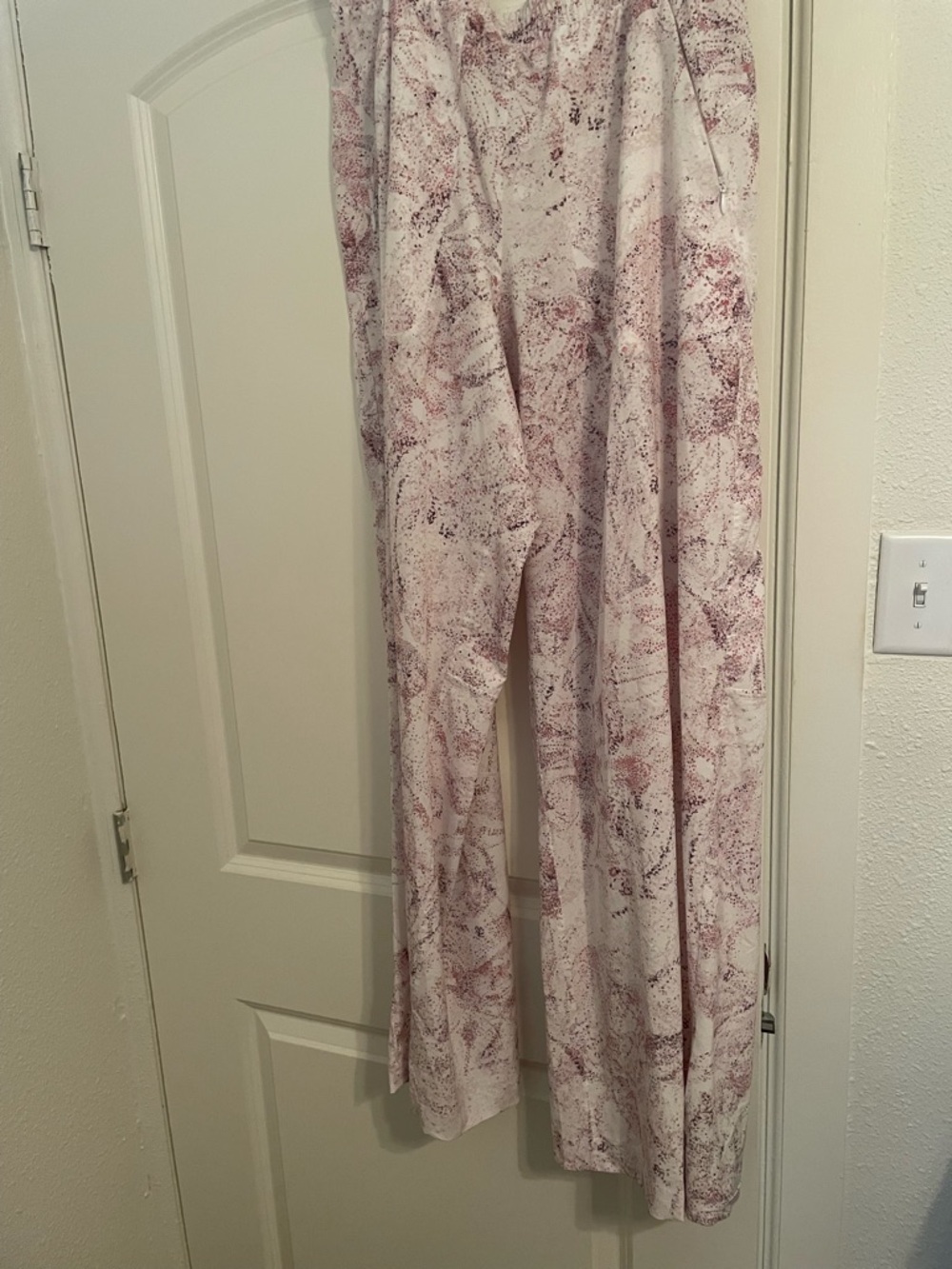 lululemon Swift Mid-Rise Wide Leg Pants Gossamer Floral Vital Pink Multi - Picture 5 of 5